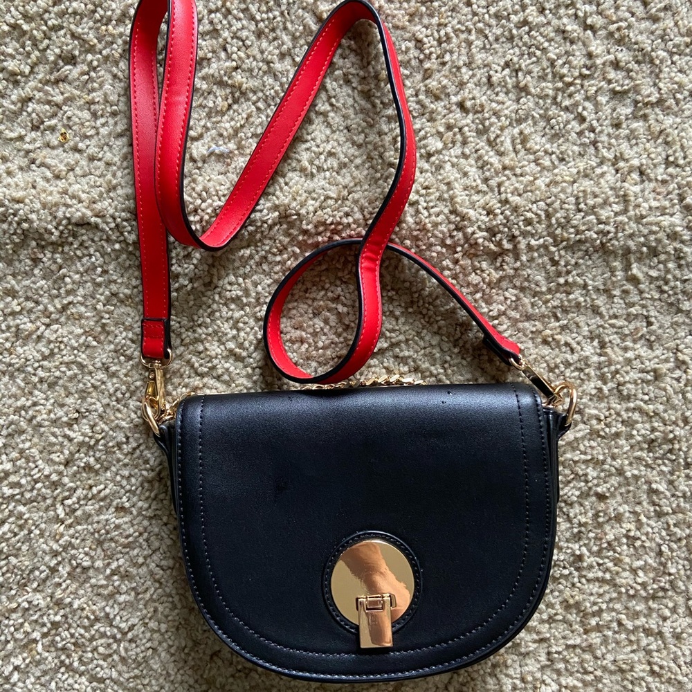 New Forever 21 shoulder bag for woman